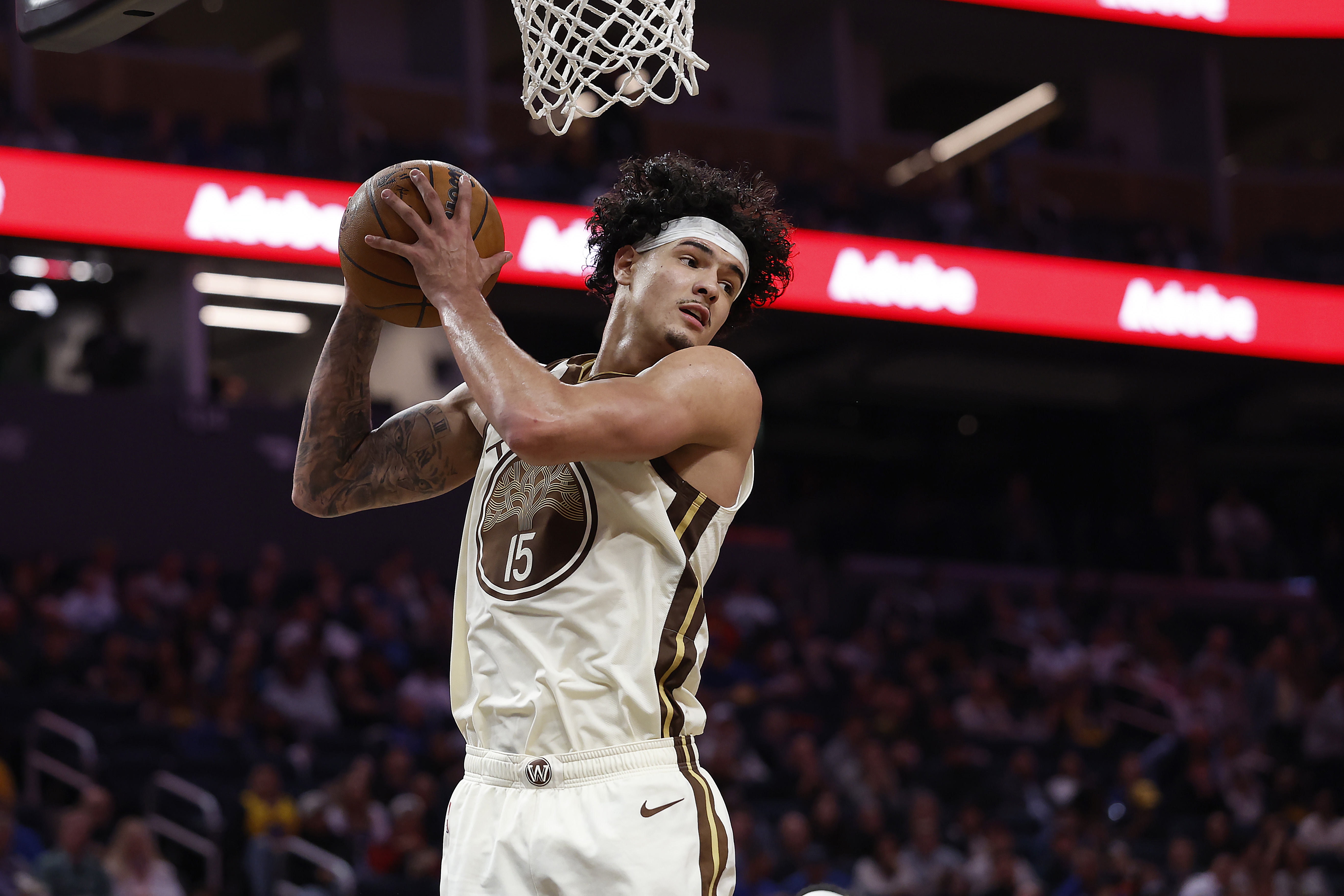 篮球预测-桑托斯：必须继续努力战斗去赢下比赛 伤员回归后我们会完全不同