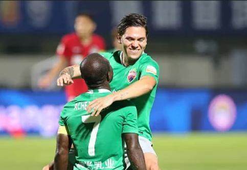 足球比分-第二轮就哑火！豪华4外援深足25射18个角球都没用