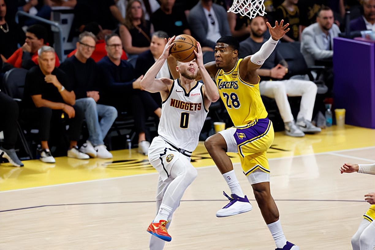 足球比分-又一次打出了一塌糊涂的表现，掘金侧翼新星的情况真是令人担心？